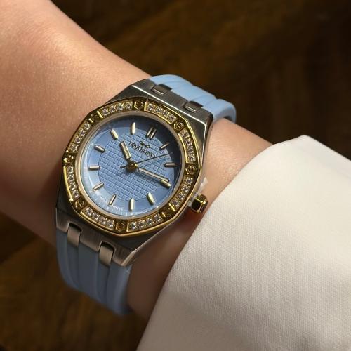 ساعه العود كلاسيكيه