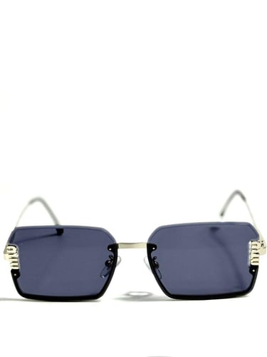 نظارة miu miu شمسية