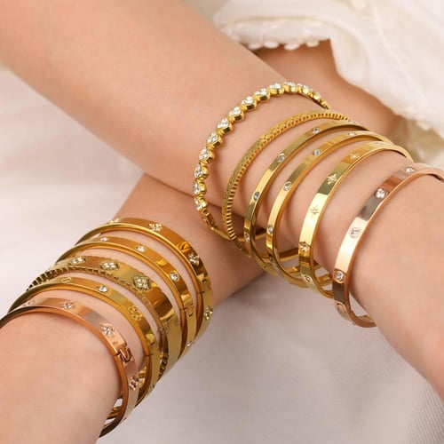 اسوارة كارتير من التيتانيوم استيل المميز