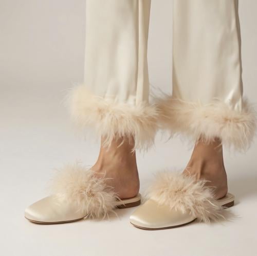 Light Fluff Slipper