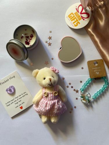 كيس مفاجأة الصديقة المفضلة