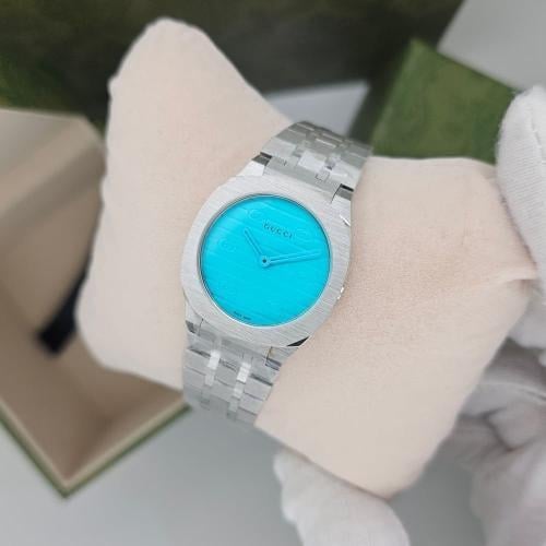 ساعة قوتشي النسائية