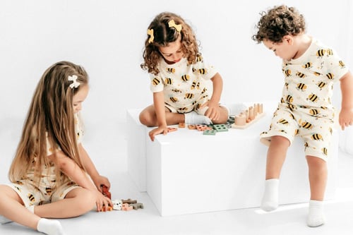 بيجامة النحل