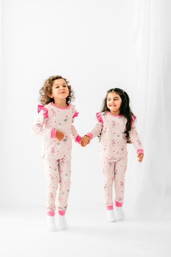 بيجاما عالم البالية