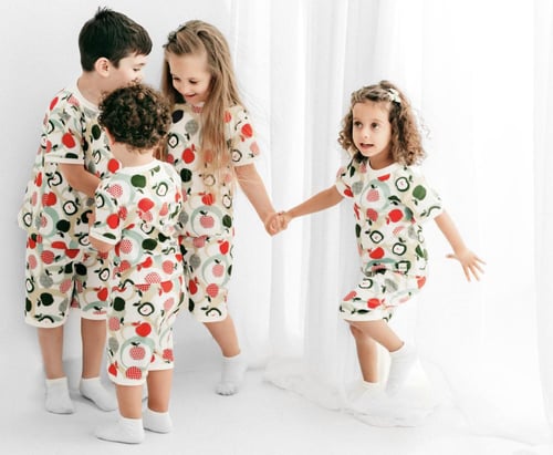 بيجاما التفاح