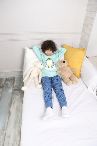 طقم بجامة البطريق الأزرق