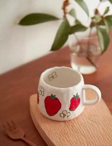 Mug قهوة سيراميك مطلي يدويًا ، تصميم نمط الفراولة...
