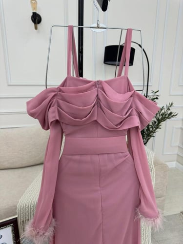 الخامة شيفون جورجيت مع ريش