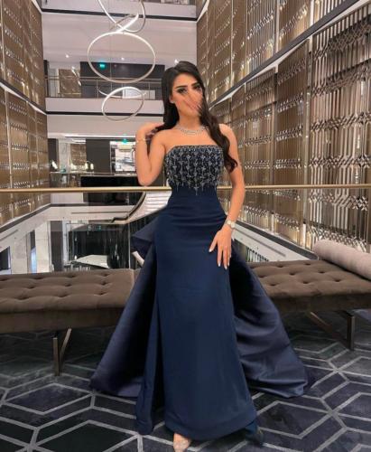 فستان كحلي فاخر