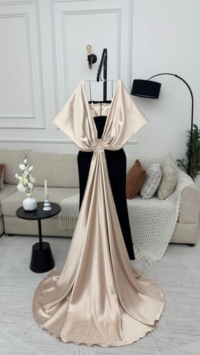 فستان بثينه