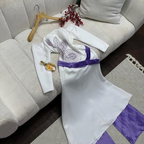 الخامه : كريب باربي+تفته كوري +تطريز يدوي