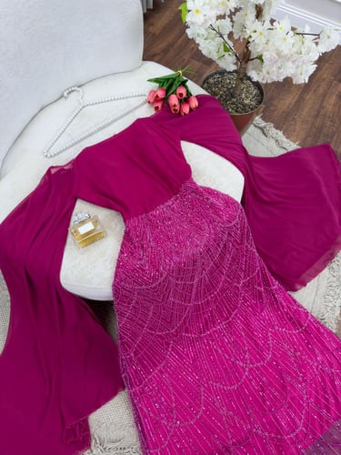 توفر الانيق كلفة اصلية