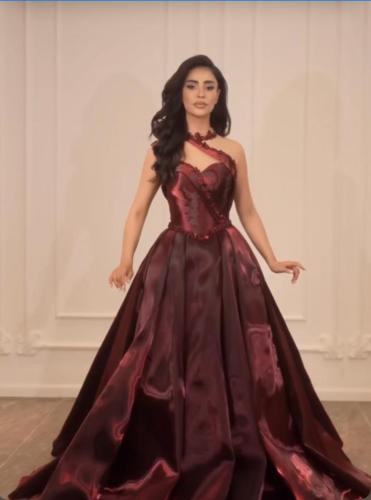 فستان ملصع بل كريستال