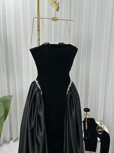 الخامه : مخمل جوخ + تفته استرتش