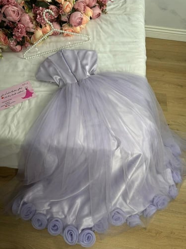 الخامه :تفته استرتش صدر تطريز قماش