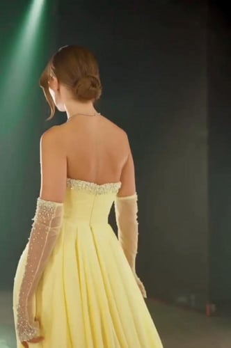 لون اصفر تفته استردش