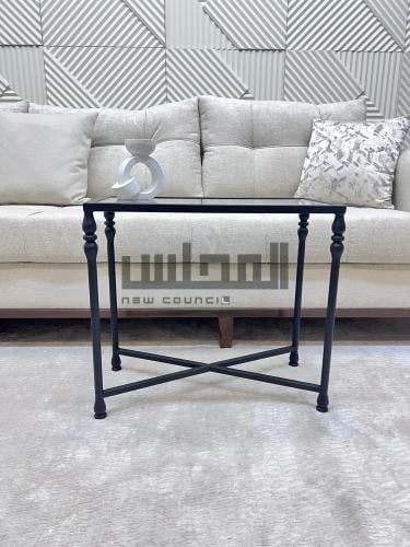 طاولة خدمة شكل انيق