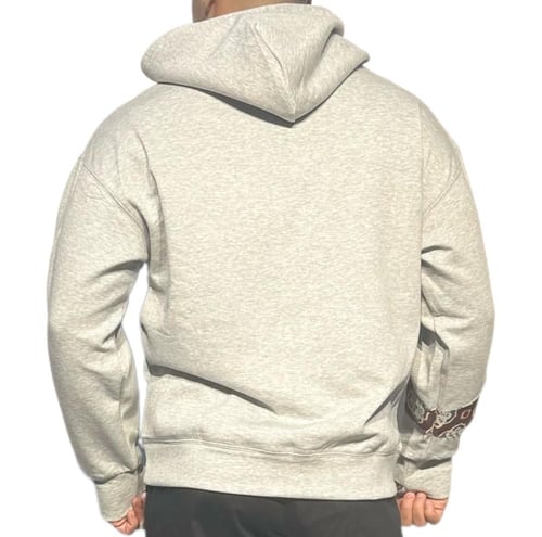 بلوفر أنيق مع قصة الاصبع