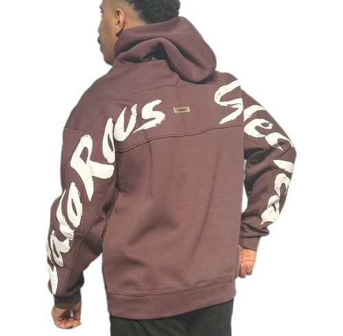 بلوفر شتوي بي طباعة في الخلف