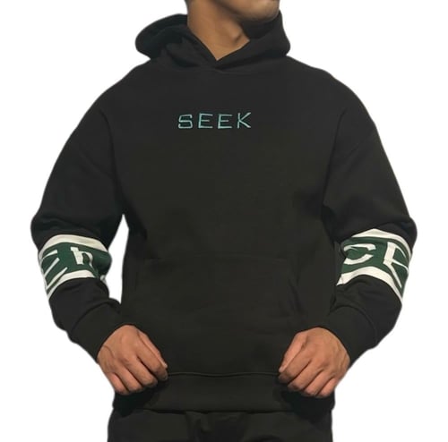 بلوفر بتطريز أمامية SEEK