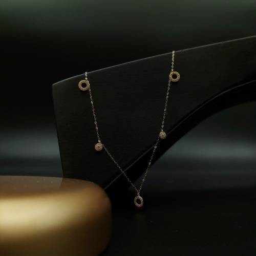 سلسال ذهب شوكر مع دوائر