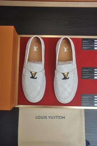 LOUIS VUITTON SHOES