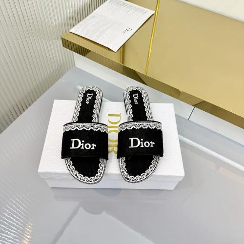 DIOR SLIDES