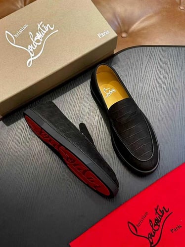 CHRISTIAN LOUBOUTIN