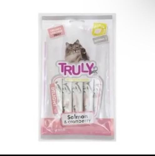 ترولي وجبة ممتعة كريمية لذيذة سمك السلمون والتوت ا...