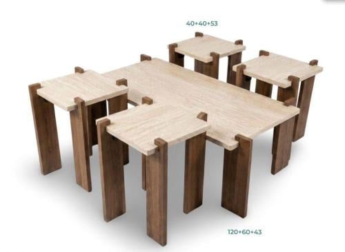 A set of sofa tables with an elegant design that c...