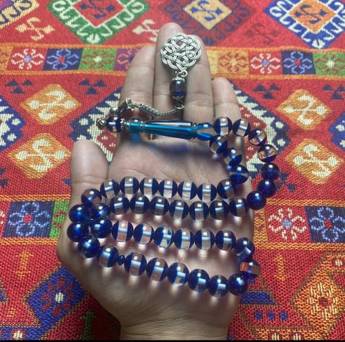 بكلايت ازرق مع ابيض