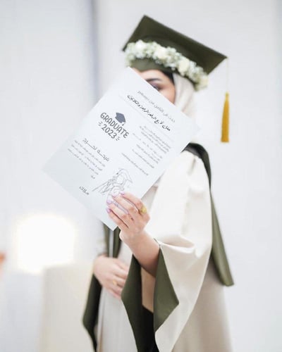 عبايات تخرج سكري مع زيتي-متجر فرح