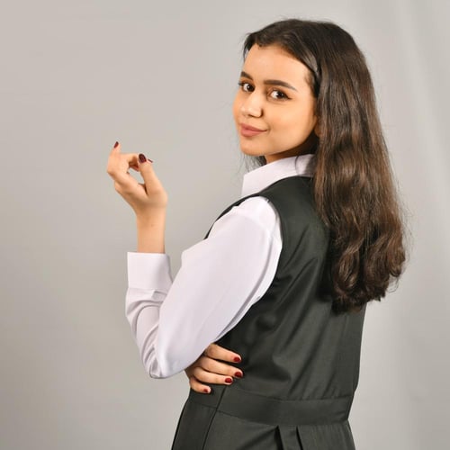 مريول متوسط زيتي قصة رسمية مزين بزر إغلاق