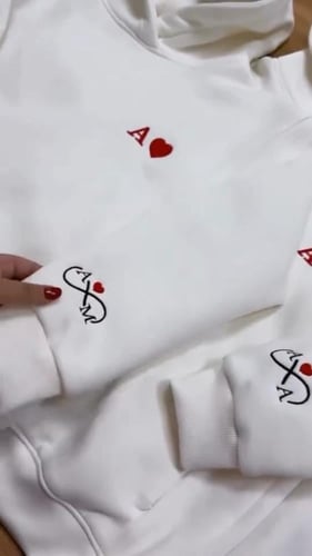 بلوفرات الهبة تطريز حرفان بحب لاينتهي-متجر فرح