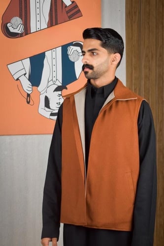 سديري شتوي ياقة قلاب ترابي مع جملي-متجر فرح