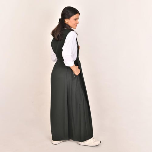 مريول متوسط زيتي سادة بقصة مثلثة