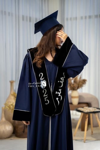 عبايات تخرج كحلي وأسود بأكمام مخمل-متجر فرح