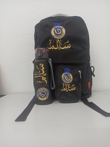 حقائب مدرسية فاخرة لون أسود-تطريز بالاسم