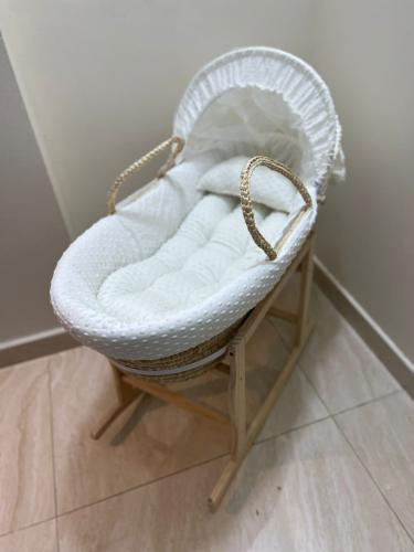 سرير اطفال خيزران