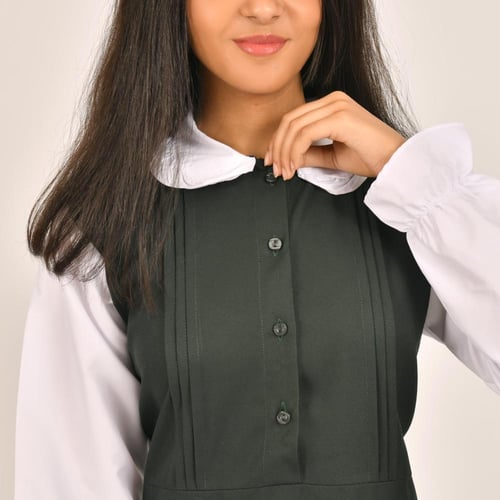 مريول متوسط زيتي بكشكش عريض على الكتف