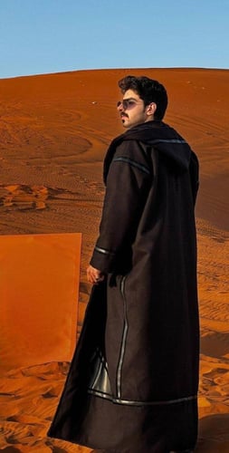 فروه كلاسيكية أسود مبطنة بفرو ناعم-متجر فرح