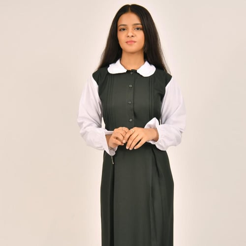 مريول متوسط زيتي بكشكش عريض على الكتف