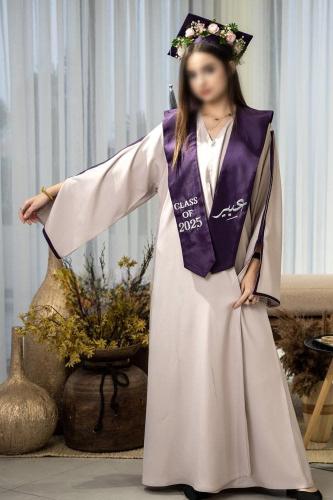 عبايات تخرج بينك مع بنفسجي-متجر فرح