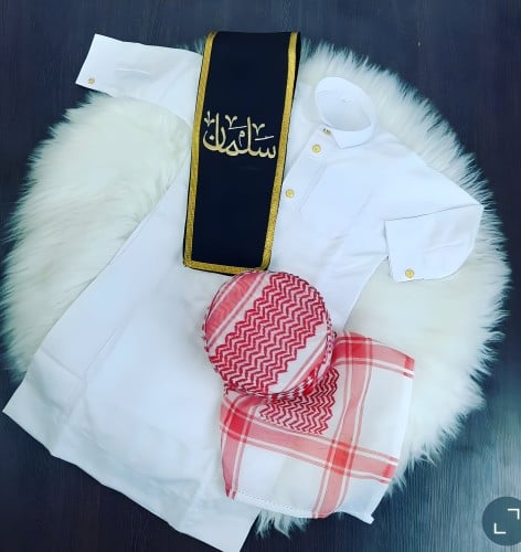 ثوب طاقية وشاح بالاسم