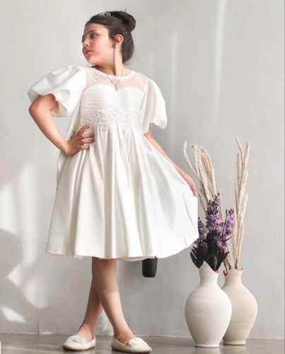 فستان بناتي لحفلات الاعرائس