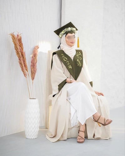 عبايات تخرج سكري مع زيتي-متجر فرح