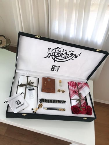 بكج الهيبة الرجالي المخصص بالأسم والعبارة