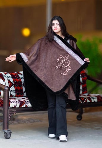 شال شتوي الهبة لون بني-متجر فرح دفء الشتاء