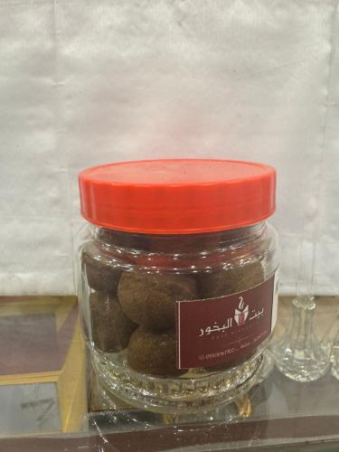 بخور البيشي الاشقر