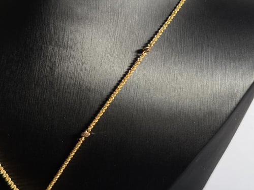 فاخرة وأنيقة شال من الذهب الأصفر عيار٢١ بتصميم ملف...